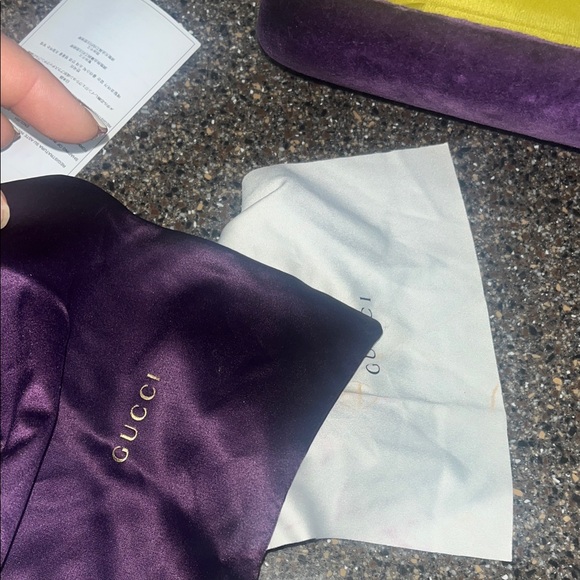 Gucci Women's Black Sunglasses - Picture 7 of 9